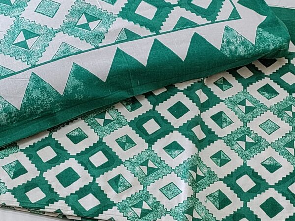 Jaipuri Printed King Size Bedsheet with 2 Zipped Pillow Cover - Image 10