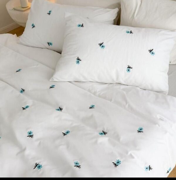 DESIGNER KING SIZE EMBROIDERED BEDSHEETS - Image 15