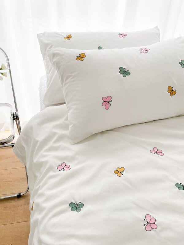 DESIGNER KING SIZE EMBROIDERED BEDSHEETS - Image 7