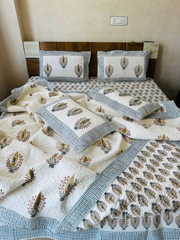 WOODEN HANDBLOCK PRINTED 6 PIECES QUILTED COMFORTER SET - Image 2