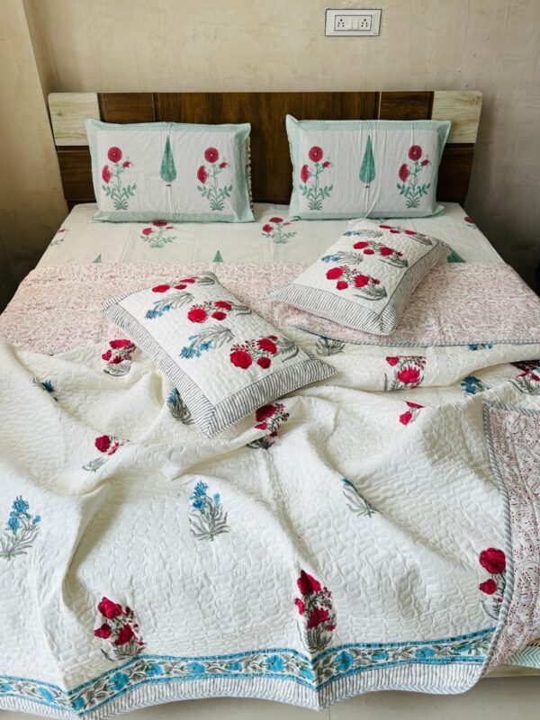 WOODEN HANDBLOCK PRINTED 6 PIECES QUILTED COMFORTER SET - Image 6