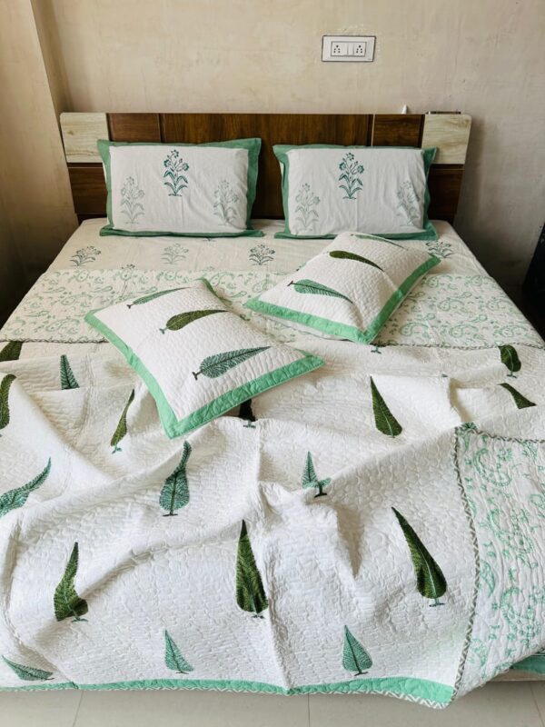 WOODEN HANDBLOCK PRINTED 6 PIECES QUILTED COMFORTER SET - Image 8
