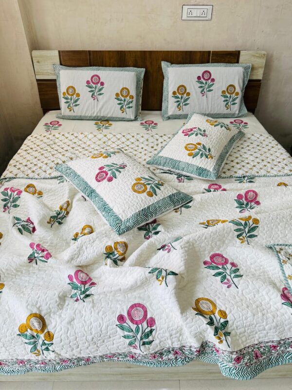 WOODEN HANDBLOCK PRINTED 6 PIECES QUILTED COMFORTER SET