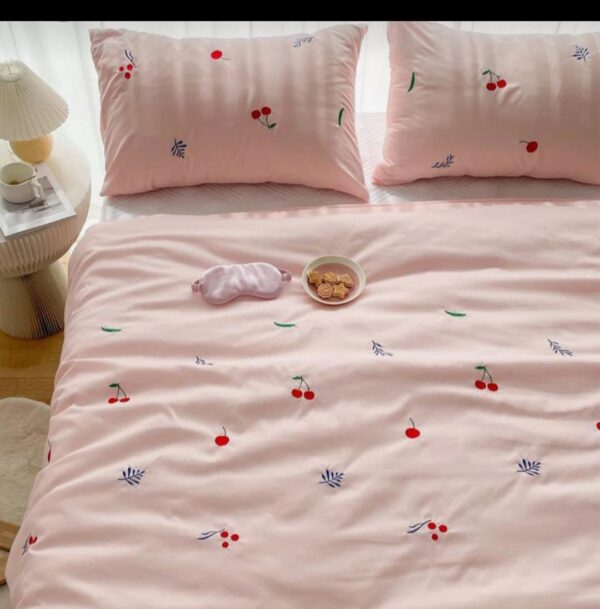 DESIGNER KING SIZE EMBROIDERED PURE COTTON BEDSHEET - Image 6