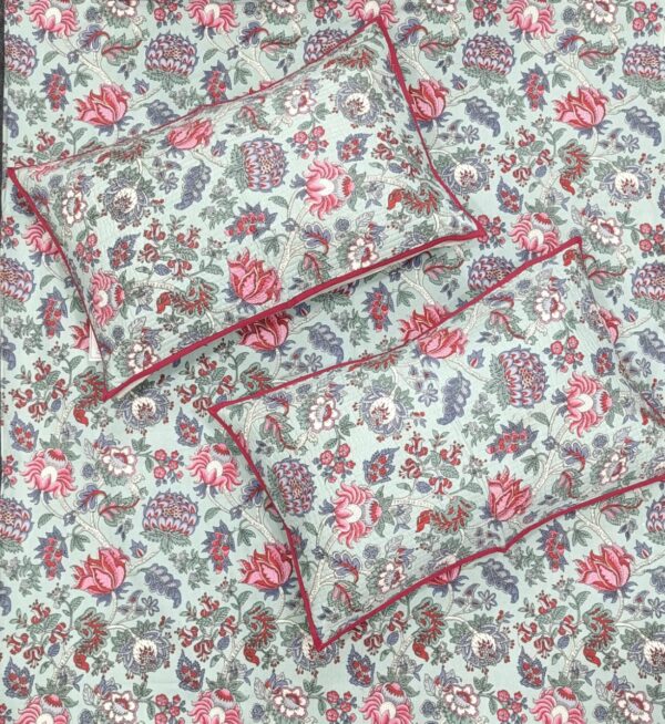 ANOKHI BEDSHEET WITH 2 QUILTED PILLOW COVERS - Image 3